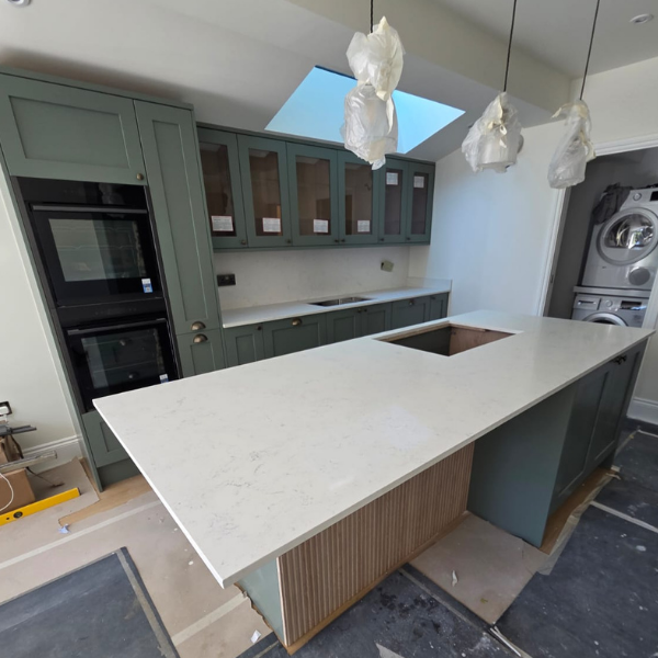 Subtle-vein white Carrara-style quartz on a large island